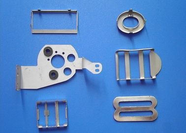 Aluminium cor bagian besi mendukung Deep-gambar / Bending / Penggergajian